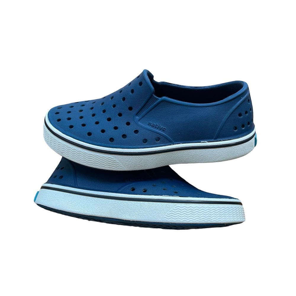 Native Miles Child In Regatta Blue/Shell White